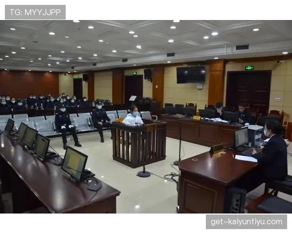 违规换人的判罚条件与裁判执行规则详解